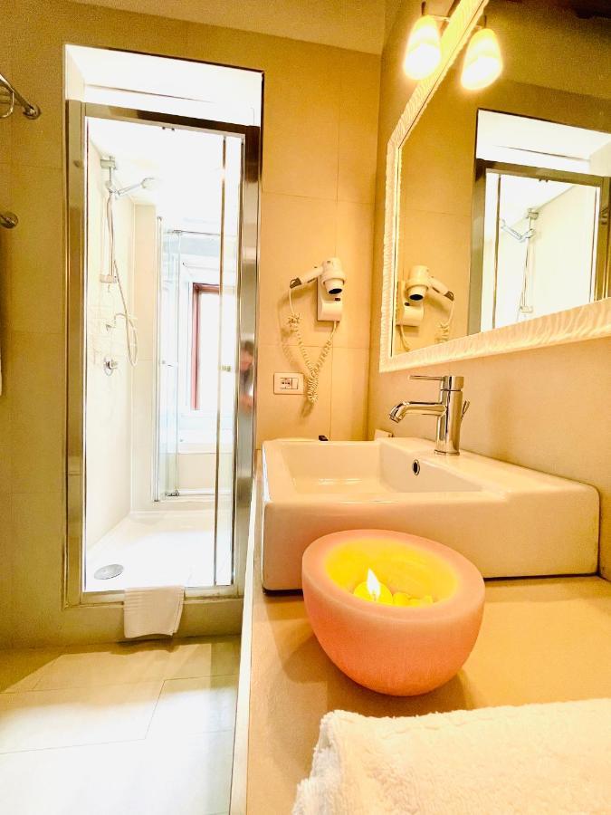 Town House Spagna- Luxury Rooms With Jacuzzi Bath Casa de hóspedes Roma