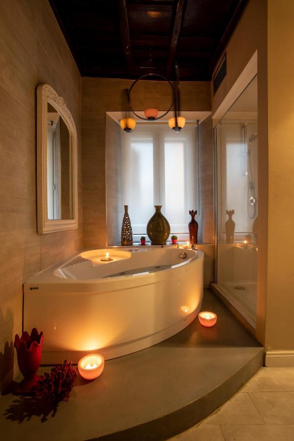 Town House Spagna- Luxury Rooms With Jacuzzi Bath Casa de hóspedes *