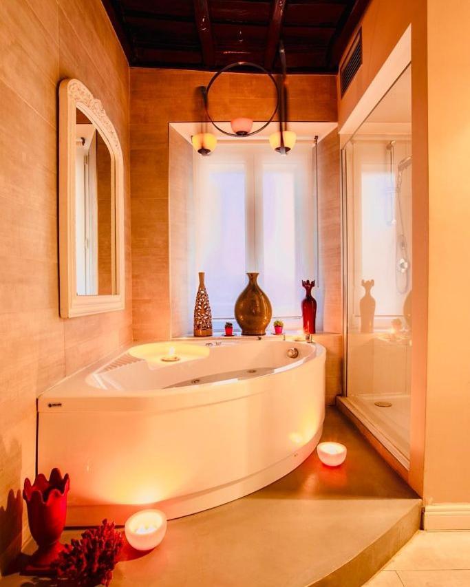 Town House Spagna- Luxury Rooms With Jacuzzi Bath Casa de hóspedes *