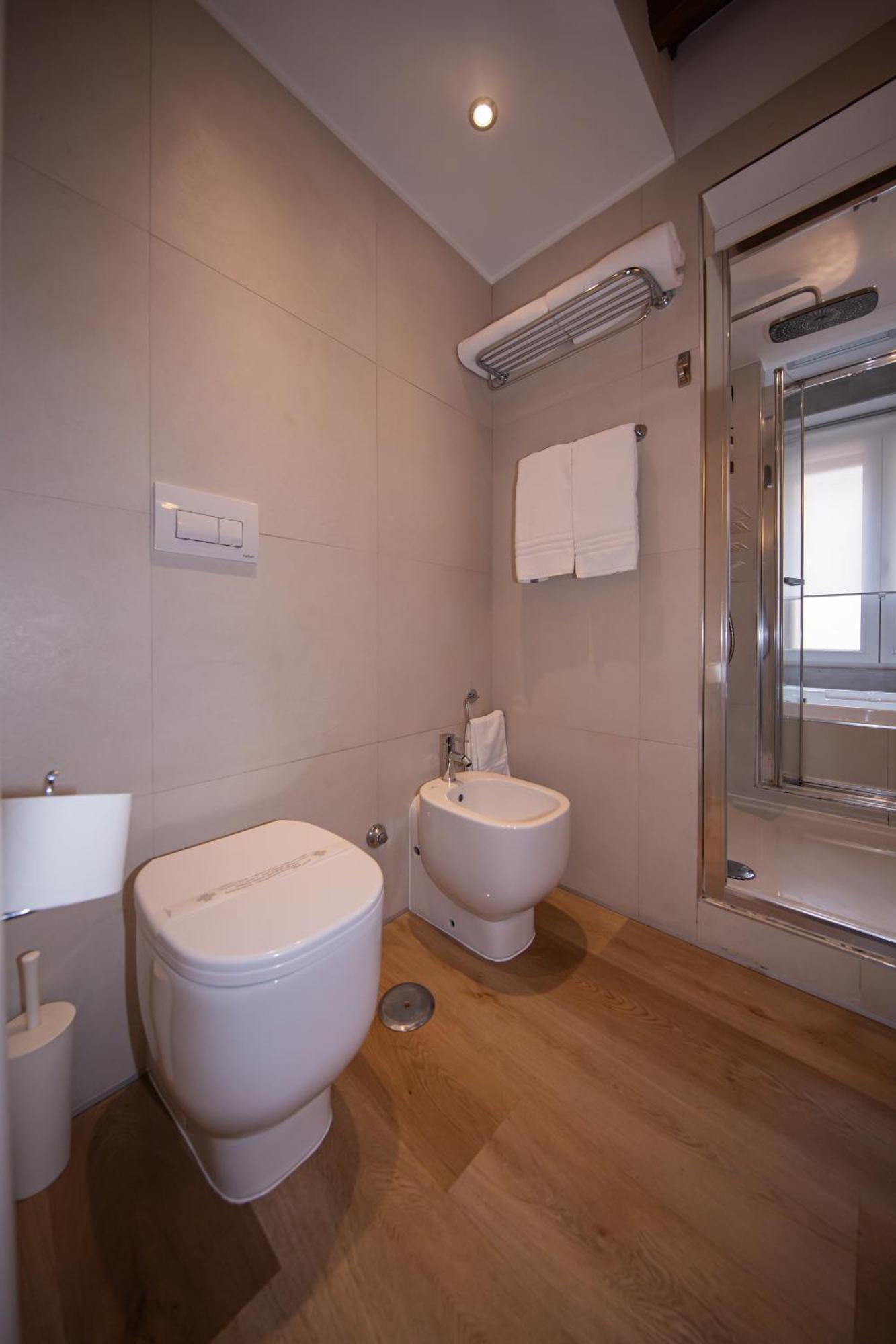Town House Spagna- Luxury With Jacuzzi Bath Casa de hóspedes