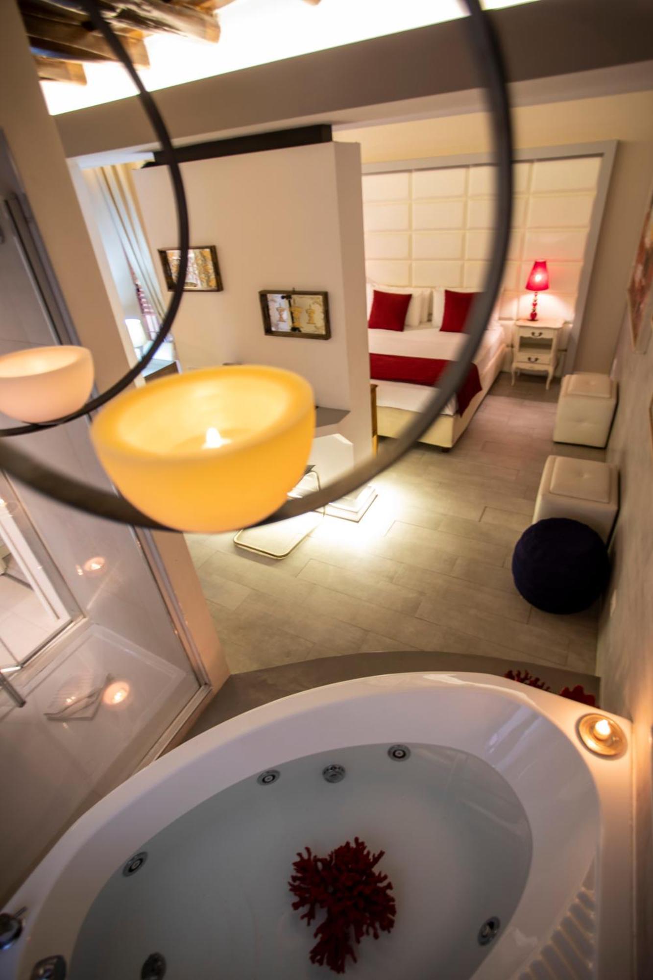 Town House Spagna- Luxury With Jacuzzi Bath Casa de hóspedes